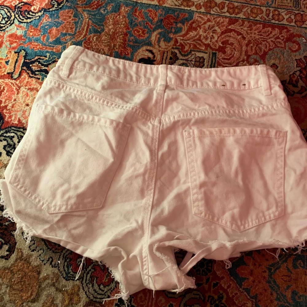 LF shorts white